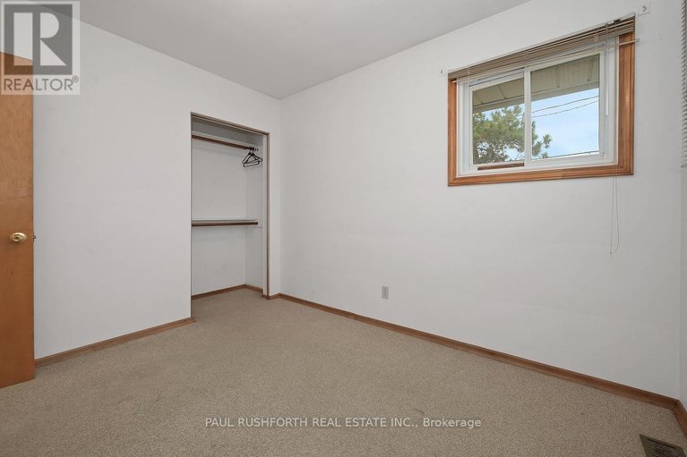 29601224/2140-haig-drive/elmvale-acres/ottawa/ontario/K1G2L2_17