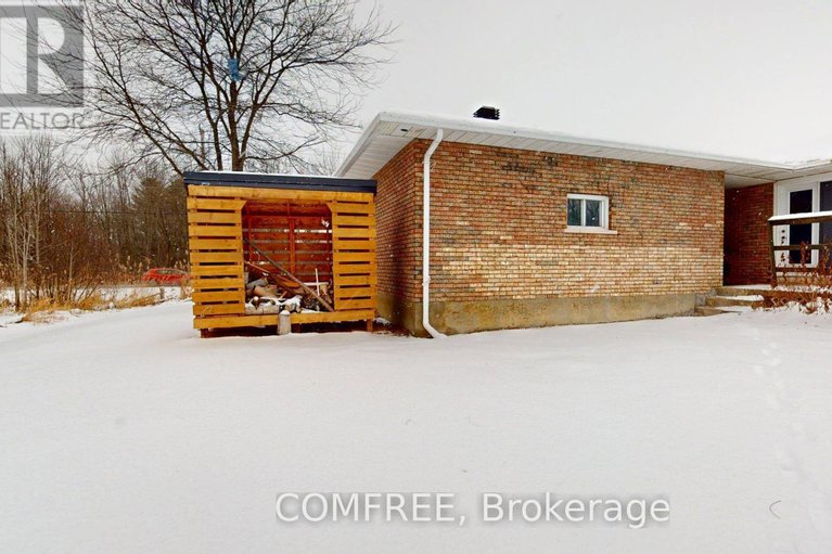 29175729/1500-du-golf-road/clarencerockland-twp/clarence-rockland/ontario/K0A1N0_42