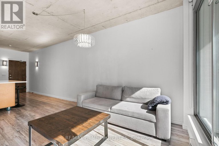 29354072/311-383-cumberland-street/lower-townbyward-market/ottawa/ontario/K1N1J7_13