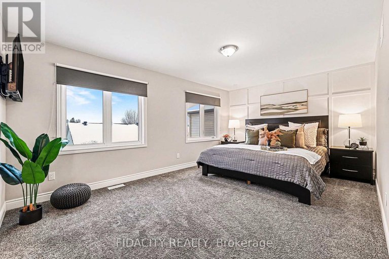 29244731/547-parade-drive/stittsville-south/ottawa/ontario/K2S0X8_18