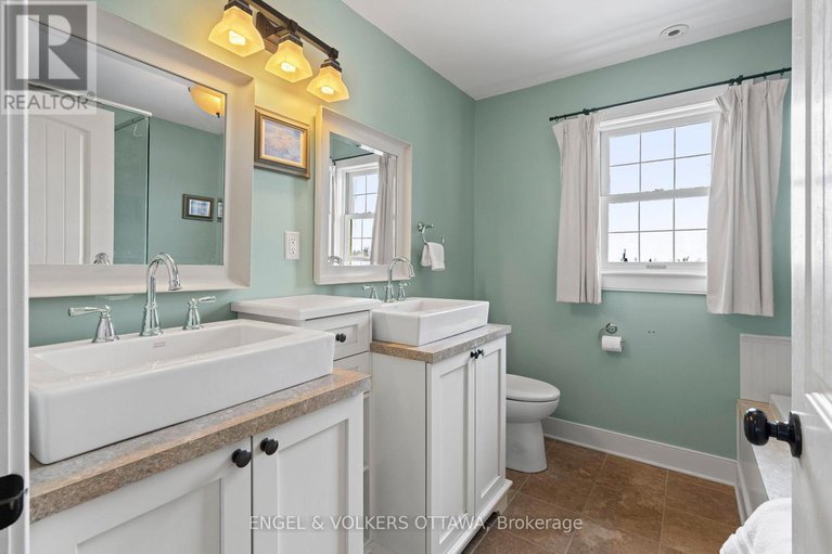 29381440/5165-canon-smith-drive/fitzroy/ottawa/ontario/K0A1X0_25