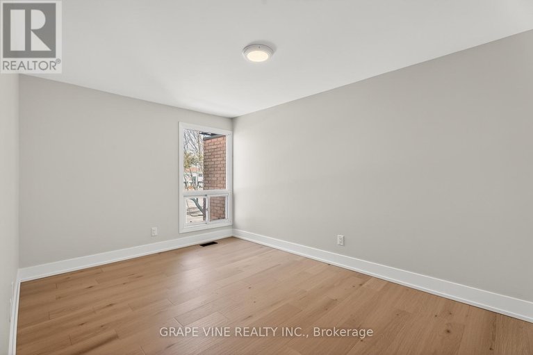 29454845/14-3565-downpatrick-road/windsor-park-village/ottawa/ontario/K1V8T3_18