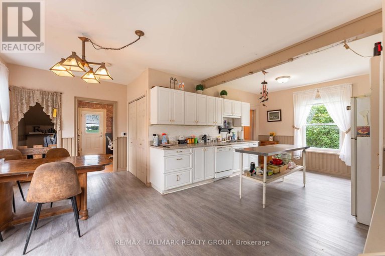28683667/21580-seven-hills-road/north-glengarry-lochiel-twp/north-glengarry/ontario/K0B1R0_15