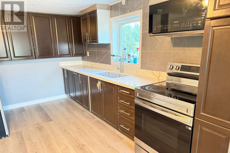 28580296/21127-concession-5-road/south-glengarry-lancaster-twp/south-glengarry/ontario/K0X1N0_9