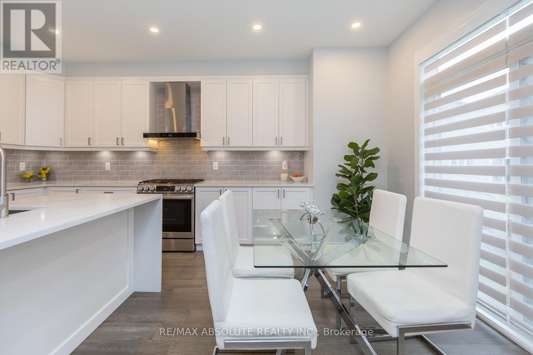 29563343/1019-apolune-street/half-moon-bay/ottawa/ontario/K2J6N8_16