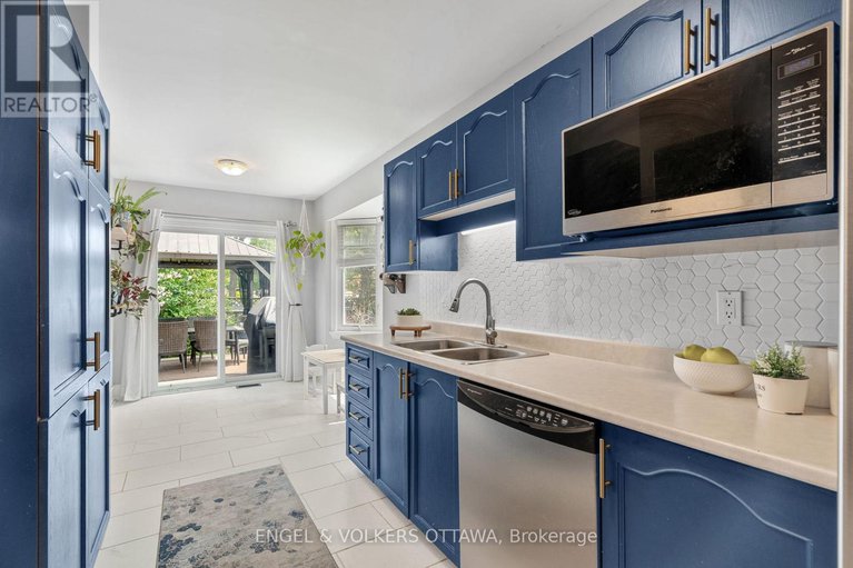 28419048/92-markland-crescent/barrhaven-east/ottawa/ontario/K2G5Z7_18
