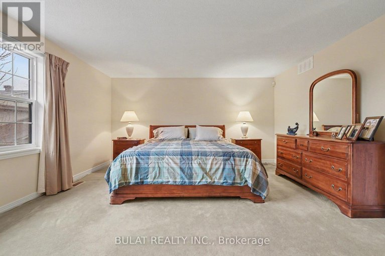 29609715/5-woodthrush-green/hunt-club/ottawa/ontario/K1V0A9_22