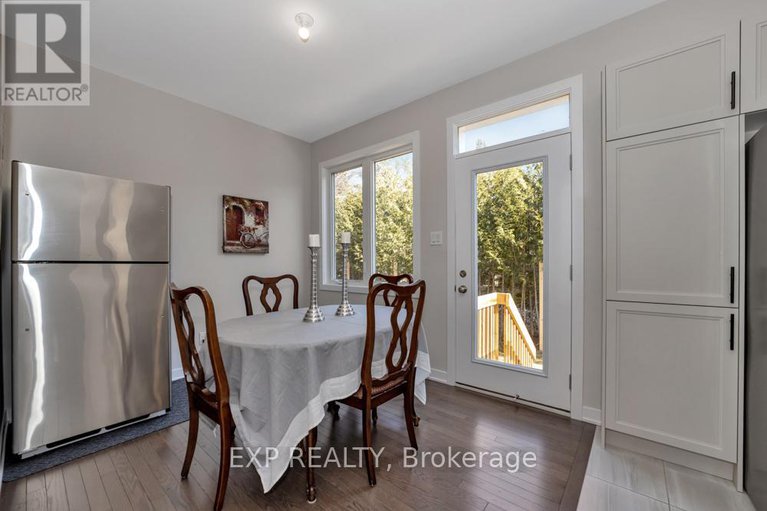 29363972/279-falsetto-street/mer-bleuebradley-estatesanderson-park/ottawa/ontario/K1W0S4_17