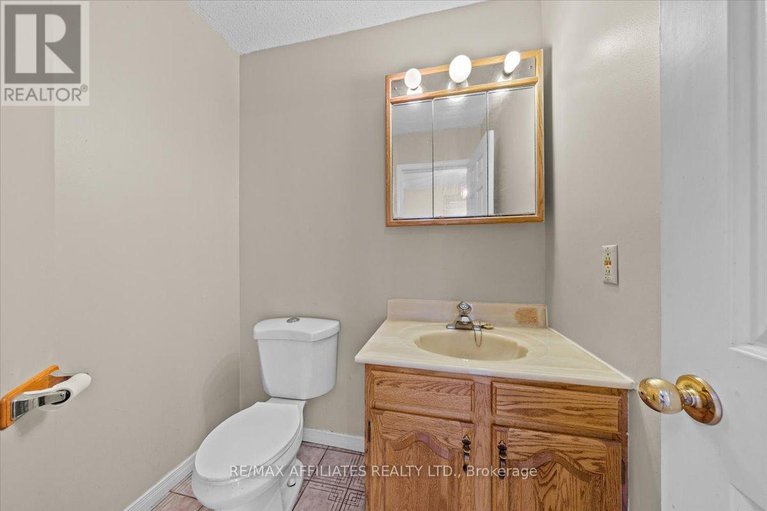 28835294/1024-miss-ottawa-street/beacon-hill-south/ottawa/ontario/K1J7B1_5