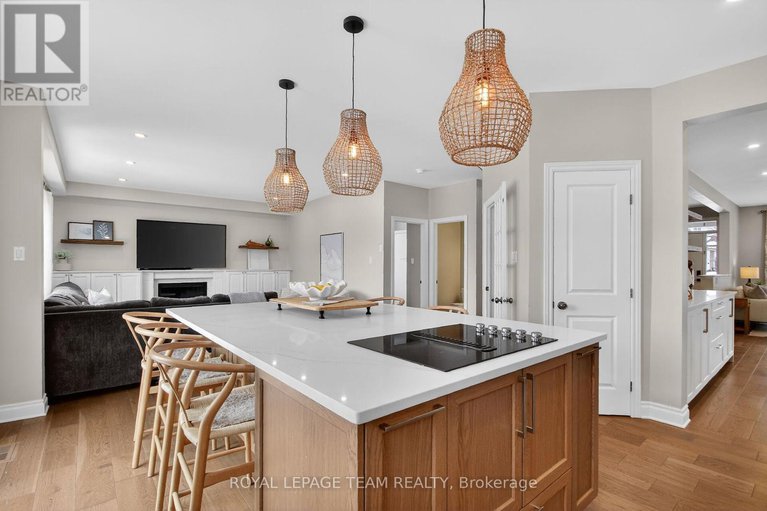 29436864/528-bryce-place/stittsville-north/ottawa/ontario/K2S0N2_12