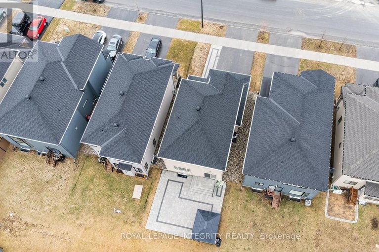 29609926/744-cope-drive/stittsville-south/ottawa/ontario/K2S2P8_41