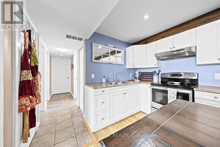 29436159/1644-drummond-concession-7-road/drummond-n-elmsley-drummond-twp/drummondnorth-elmsley/ontario/K7H3C8_22