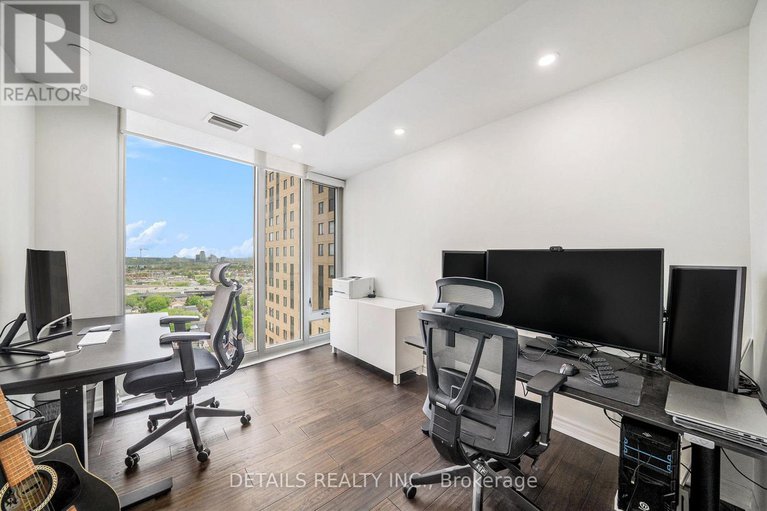 28331469/1703-111-champagne-avenue-s/west-centre-town/ottawa/ontario/K1S5V3_17