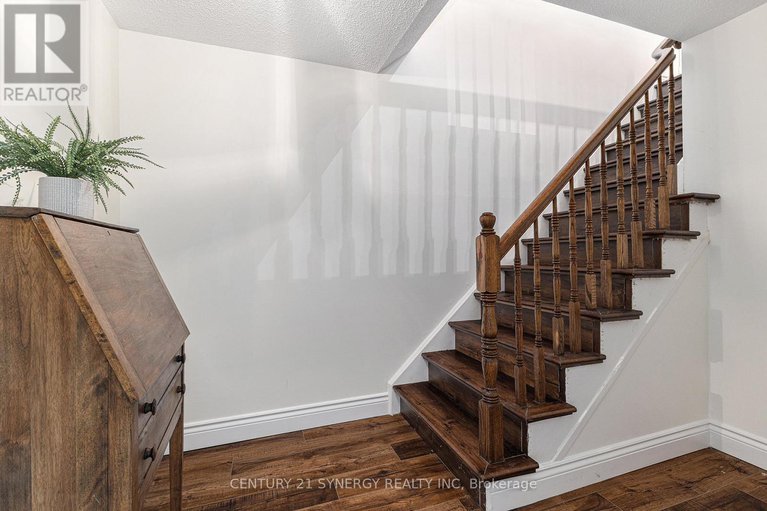 28641582/44-innesbrook-court/stittsville-central/ottawa/ontario/K2S1C7_22