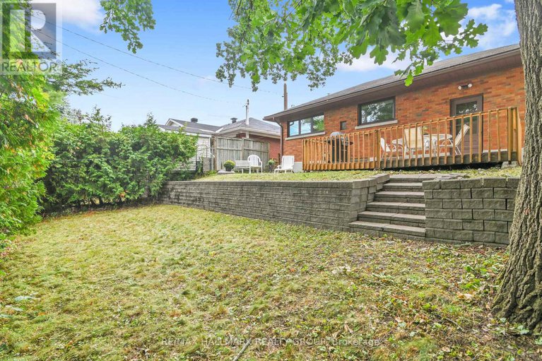 28801055/1256-field-street/bel-air-park/ottawa/ontario/K2C2R2_30