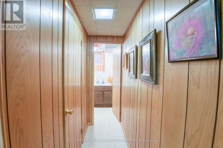 28962040/2005-neepawa-avenue/carlingwood/ottawa/ontario/K2A3L4_25