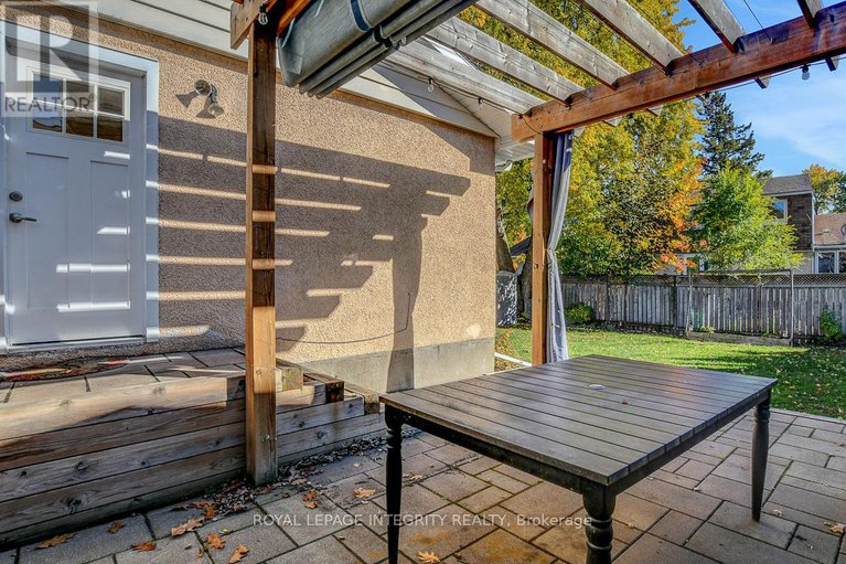 29057303/1142-elmlea-drive/beacon-hill-south/ottawa/ontario/K1J6V9_25