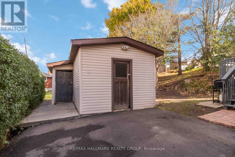 29069268/835-powers-street/town-of-rockland/clarence-rockland/ontario/K4K1K4_31