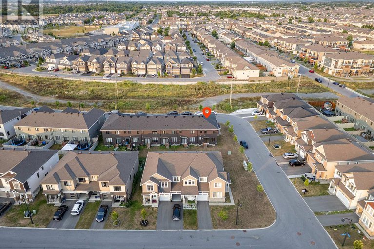 28752375/701-megrez-way/half-moon-bay/ottawa/ontario/K2J6S9_32