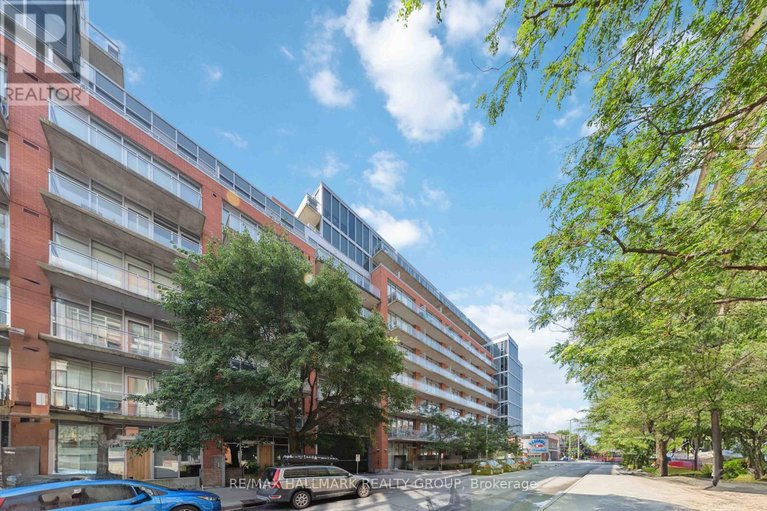 313 - 360 Mcleod Street