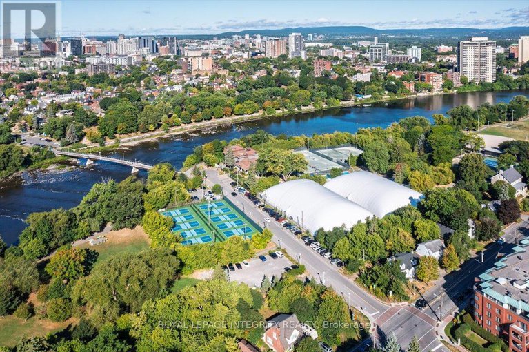 28956963/17-columbus-avenue/overbrook/ottawa/ontario/K1K1R2_44