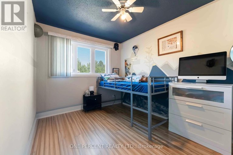 28938369/56-710-coronation-avenue/riverview-park/ottawa/ontario/K1G4G7_13