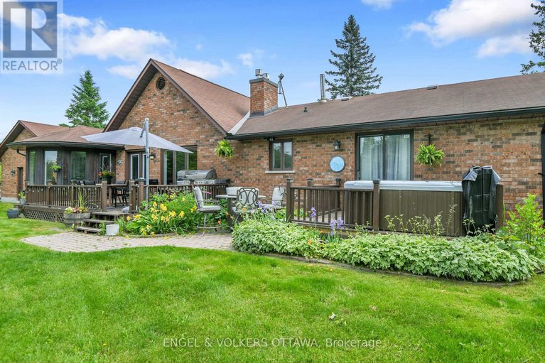 29126982/102-delaney-drive/huntley-ward-south-west/ottawa/ontario/K0A1L0_32