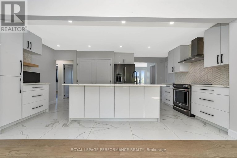 28402487/6200-russell-road/carlsbad-springs/ottawa/ontario/K0A1K0_12