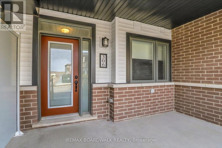 29563577/306-pilot-private/emerald-meadowstrailwest/ottawa/ontario/K2V0S4_8