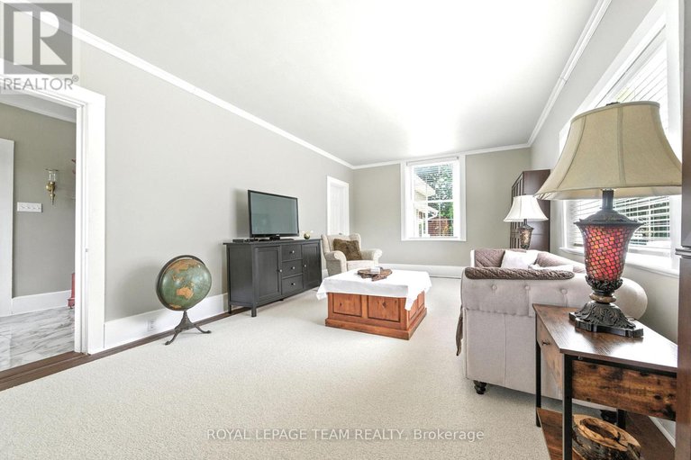 28601019/81-york-street/lanark-highlands-lanark-village/lanark-highlands/ontario/K0G1K0_20