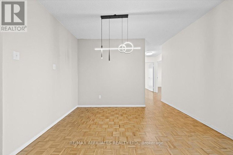 29135891/1507-158b-mcarthur-avenue/vanier/ottawa/ontario/K1L8C9_6