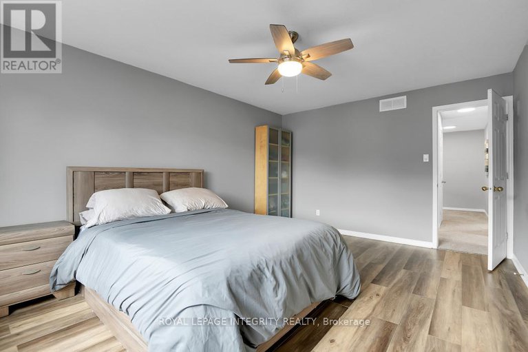 28785274/1036-rocky-harbour-crescent/riverside-southgloucester-glen/ottawa/ontario/K1V1V2_19
