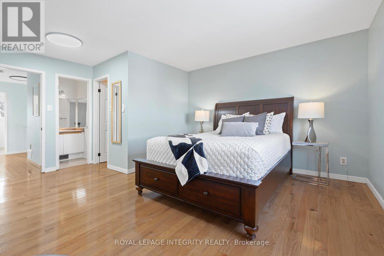 29176562/11-royal-field-crescent/longfields/ottawa/ontario/K2J4G1_21