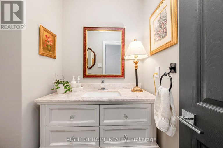 28485153/54-innesbrook-court/stittsville-central/ottawa/ontario/K2S1C7_27