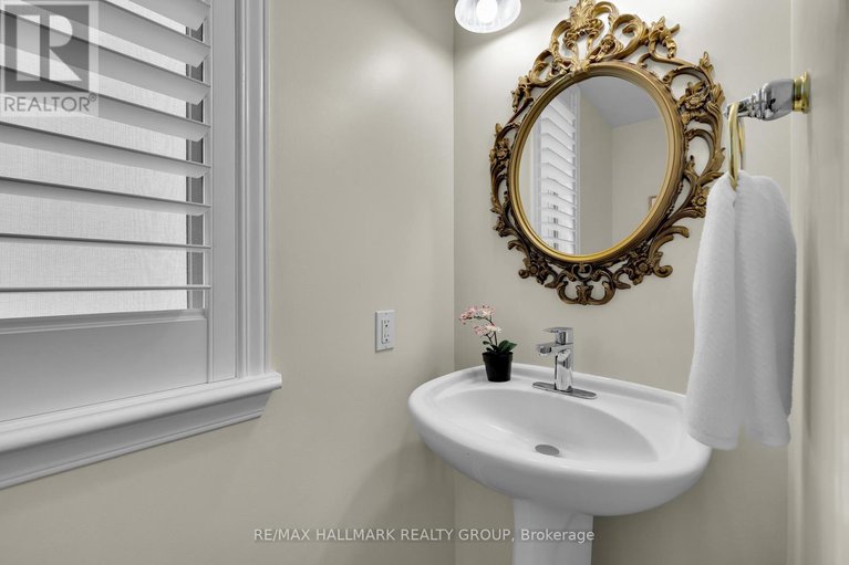28907952/1924-lobelia-way/springridgeeast-village/ottawa/ontario/K4A4R1_28