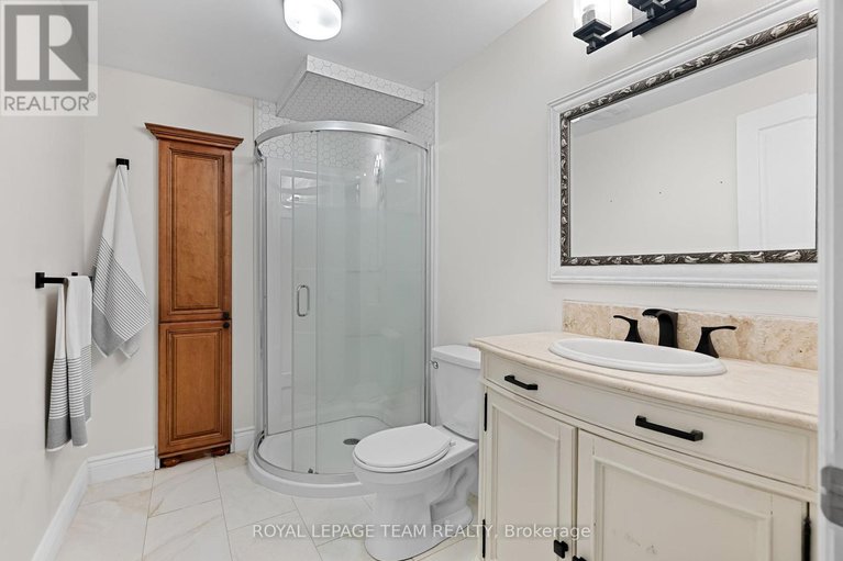 28316771/2377-pine-avenue/manotick-east-to-manotick-station/ottawa/ontario/K4M1B4_35