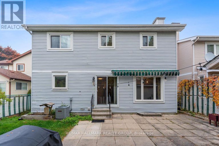 29021769/1040-karsh-drive/hunt-club-park/ottawa/ontario/K1G4M9_38