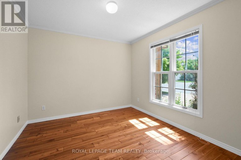 28637623/20-renshaw-avenue/stittsville-central/ottawa/ontario/K2S1G9_21