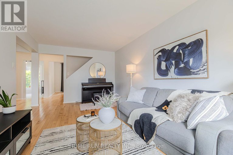 28636833/30-turret-court/glencairnhazeldean/ottawa/ontario/K2L2L1_9