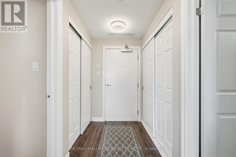 29392993/404-215-titanium-private/convent-glen-north/ottawa/ontario/K1C0B7_4