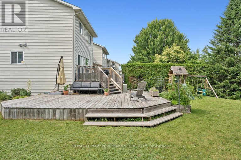 28591914/1869-hennessy-crescent/fallingbrookgardenway-south/ottawa/ontario/K4A3X8_42