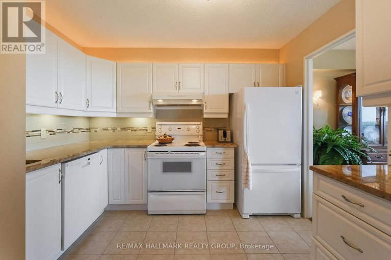 28532567/1605-3360-southgate-road/south-keys/ottawa/ontario/K1V9A6_16
