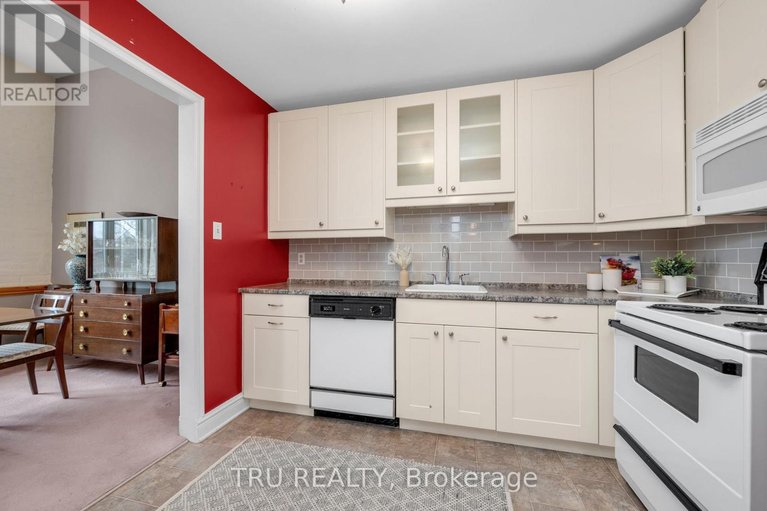 29555386/308-1-rosamond-street-e/almonte/mississippi-mills/ontario/K0A1A0_23