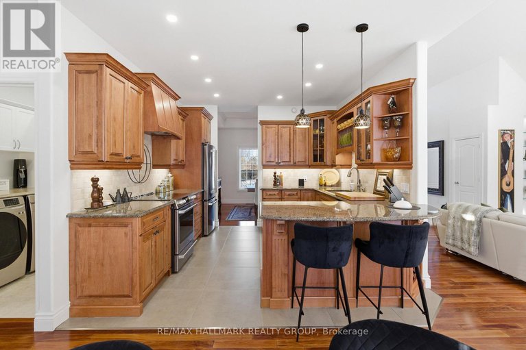 29441652/24-radstock-lane/champlain-twp/champlain/ontario/K6A2R2_17