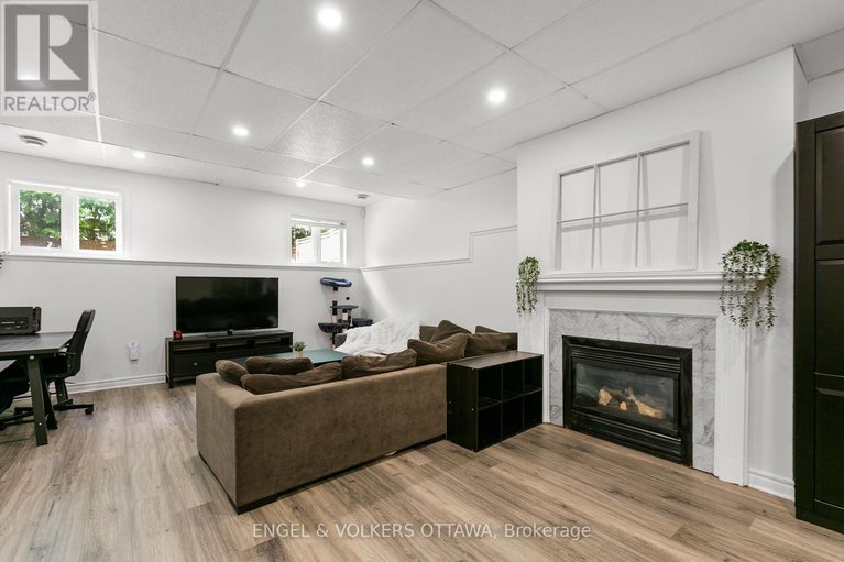 28533068/271-berrigan-drive/longfields/ottawa/ontario/K2J5C3_20