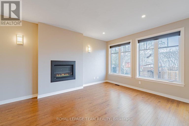28252866/768-cedar-creek-drive/blossom-parkkemp-parkfindlay-creek/ottawa/ontario/K1T0B2_13