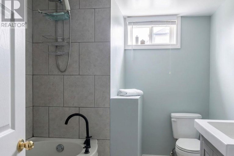 29659906/176-oakridge-boulevard/meadowlandscrestview/ottawa/ontario/K2G2V2_16