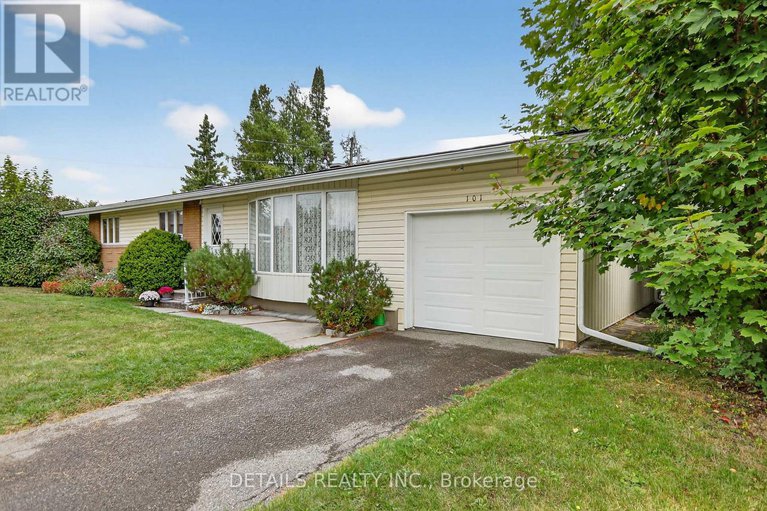 28920514/101-hilliard-avenue/city-viewskylinefisher-heightsparkwood-hills/ottawa/ontario/K2E6C5_2