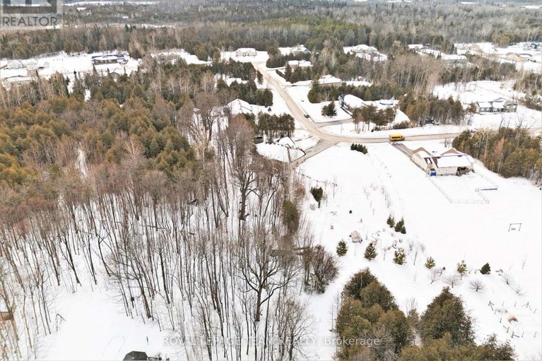 29433237/20-cedar-rail-crescent/north-grenville-twp-kemptville-south/north-grenville/ontario/K0G1J0_43