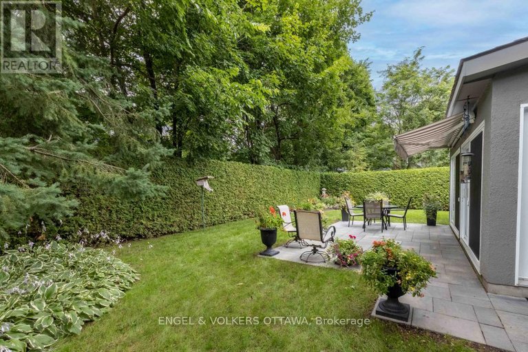 29619475/215-springfield-road/rockcliffe/ottawa/ontario/K1M0L1_34